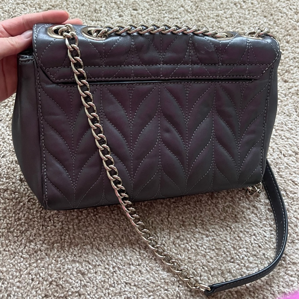 Kate spade purse. Gray. Gently used a few times.